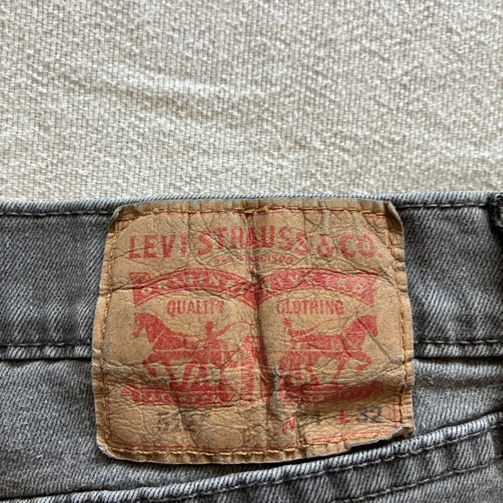 Levi's Men's Jeans 34 X 32** Faded Black 512 Slim‎ Tapper Fit Standing Ovation